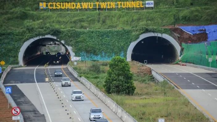 Muncul Retakan di Dinding Terowongan Tol Cisumdawu Usai Gempa, Pemprov Jabar: Kami Terjunkan TIm untuk Identifikasi