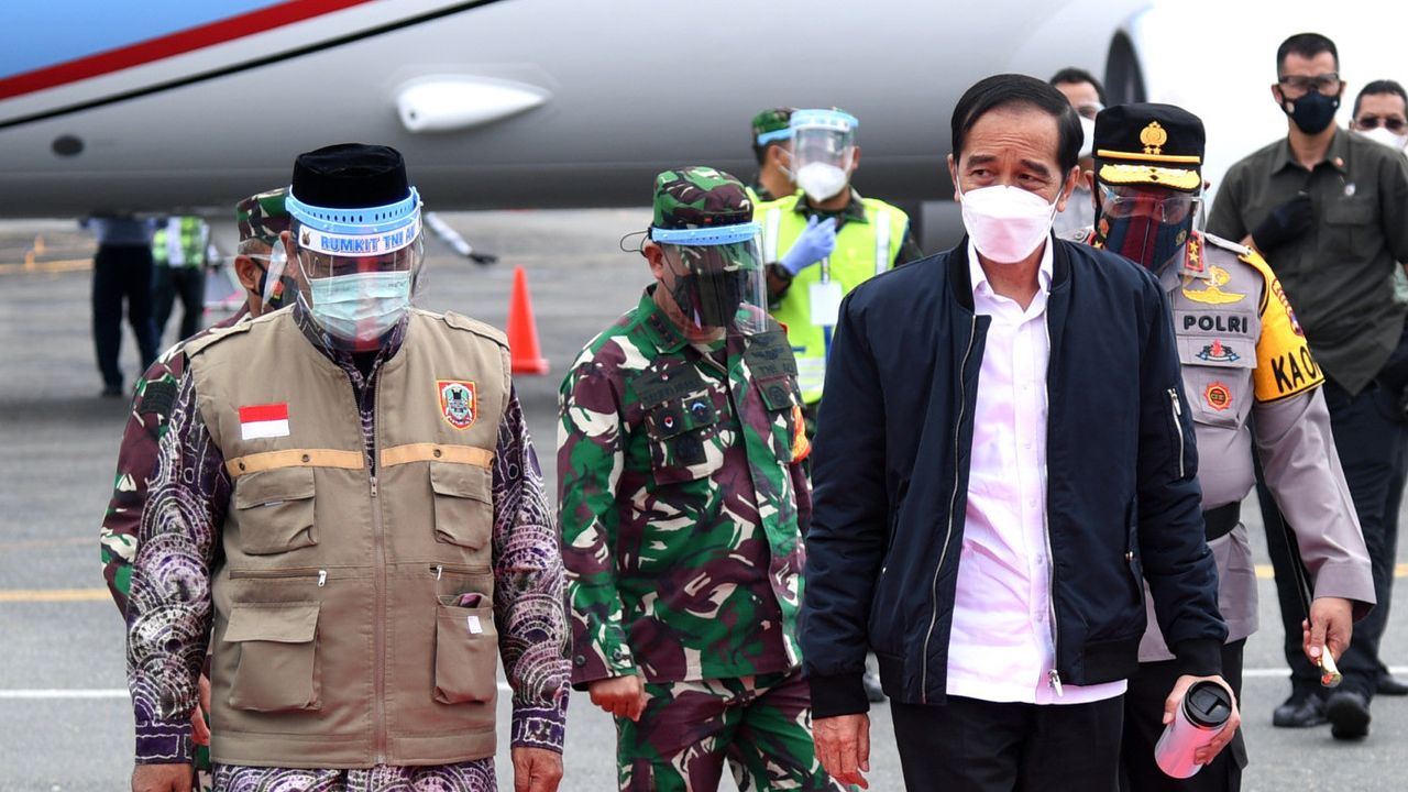 Awal Tahun 2021 Dilanda Bencana, Jokowi Lakukan Kunjungan Daerah-Daerah Terdampak