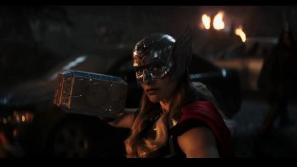 Muncul di Trailer Baru Thor: Love and Thunder, Sosok Jane Foster Curi Perhatian