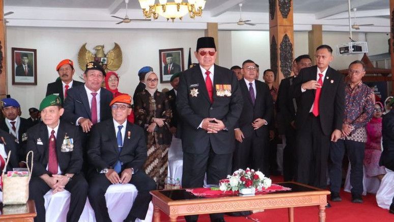 SBY Hadiri Upacara HUT ke-79 RI di Pacitan Bersama Kawan Satu Angkatan Lulusan Akabri