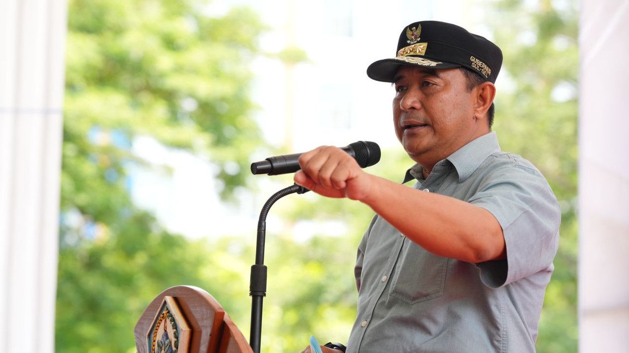 Usai Jeneponto, Pj Gubernur Sulsel Salurkan Bantuan Pemerintah ke Warga Miskin Bantaeng