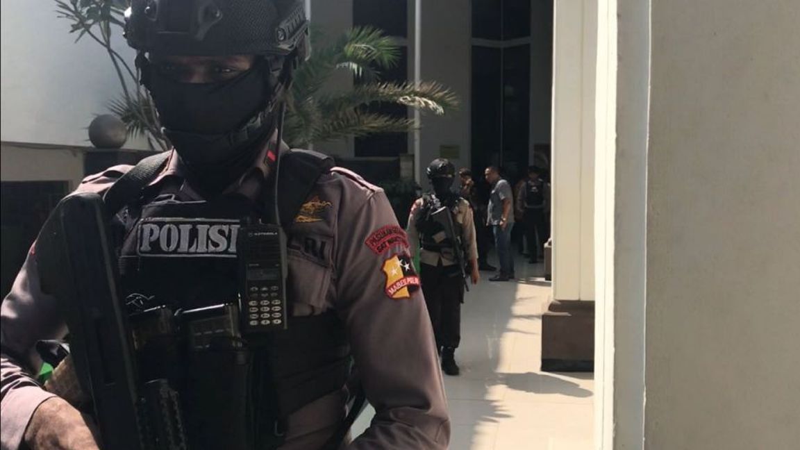 Baku Tembak dengan Teroris KKB di Papua, 3 Peluru Bersarang di Tubuh Petugas Brimob