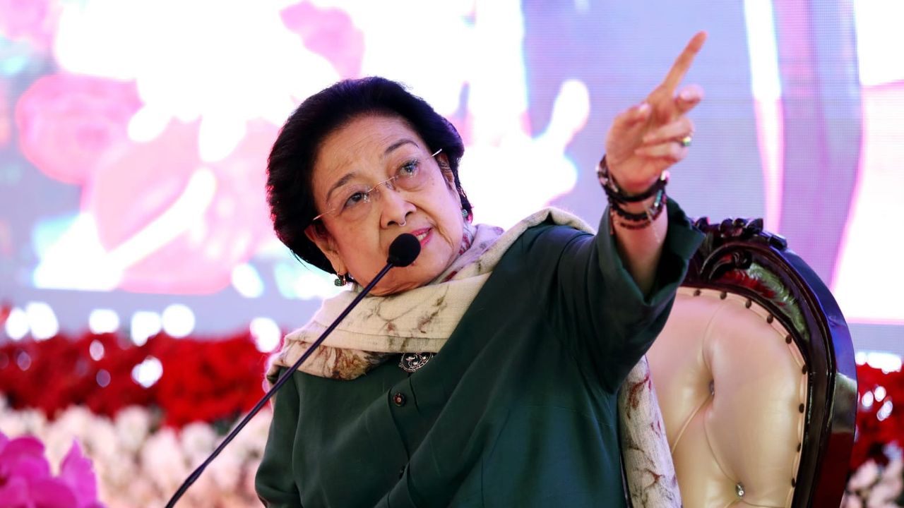 Megawati Jelaskan Ilmu 