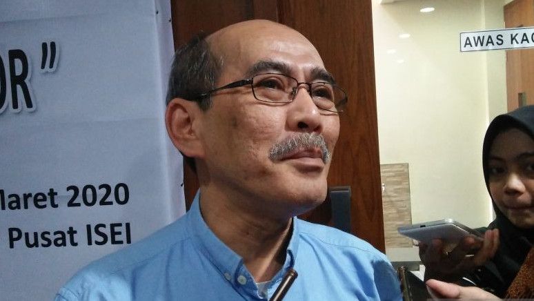 Ekonom Faisal Basri Meninggal Dunia