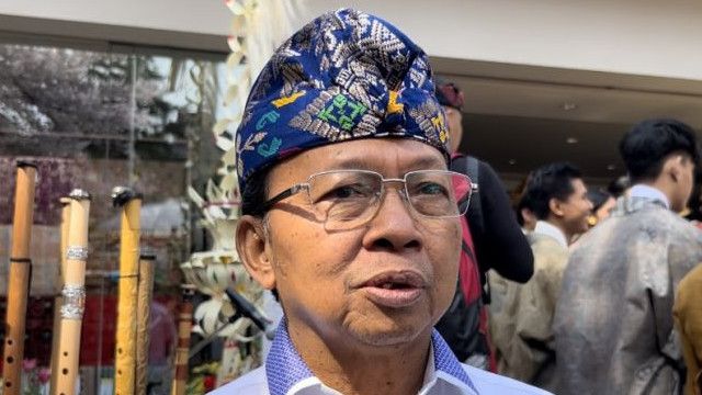 DPR Sentil Pemprov Usai Endus Ada Bule Kuasai Pulau di Bali