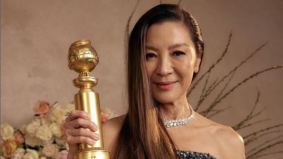 Raih Best Performance di Golden Globe 2023, Michelle Yeoh 'Semprot' Panitia Gegara Potong Pidatonya