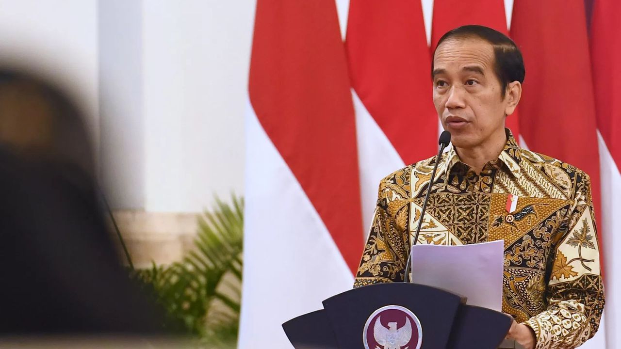 Kutuk Bom Bunuh Diri di Depan Gereja Katedral Makassar, Jokowi: Semua Ajaran Agama Menolak Terorisme