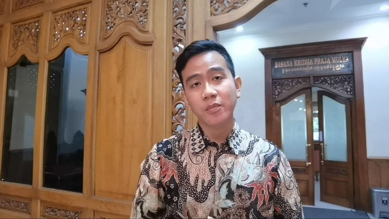 Hadiri HUT PDIP di Jakarta, Gibran : Ditunggu Saja Besok Kejutan-kejutannya