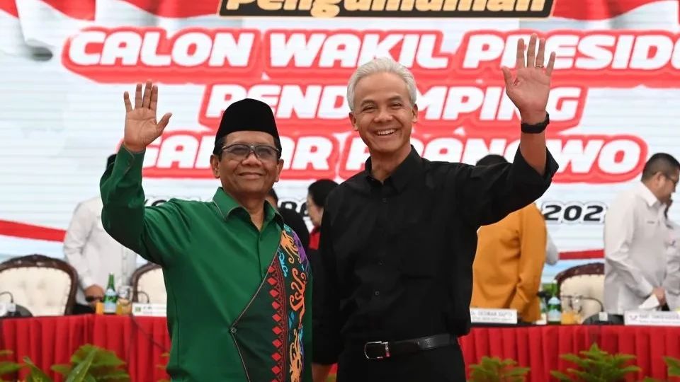 Peneliti SMRC: Ganjar-Mahfud Masih Berpeluang Menang Walau Tanpa Jokowi
