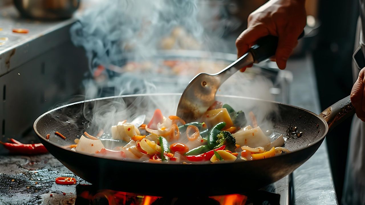 Hal yang Perlu Diperhatikan Saat Makan Kambing Kurban, Biar Kolestrol Terkontrol