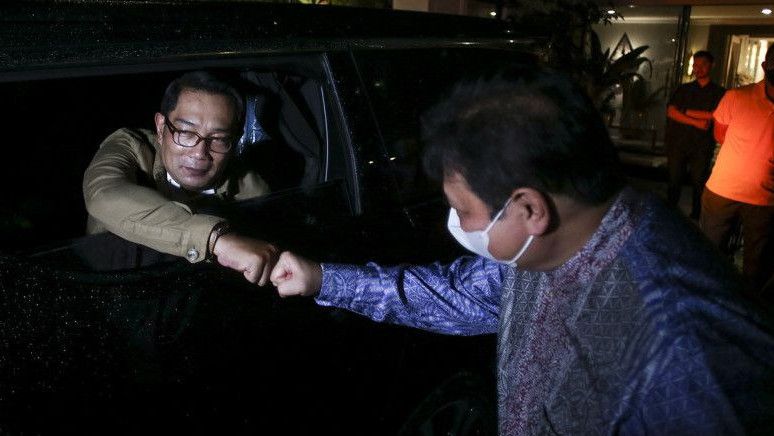 Temui Airlangga Hartarto Hari ini, Golkar Sebut Ridwan Kamil Bakal Diresmikan Jadi Kader