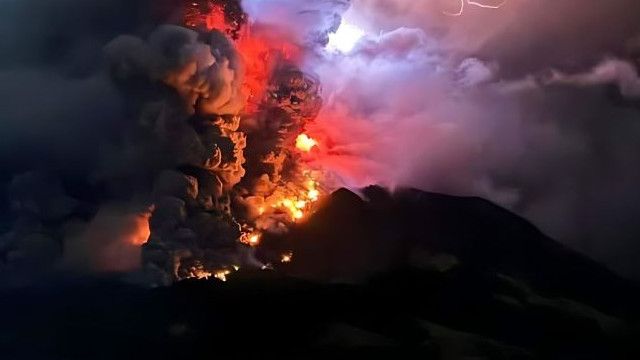 Pasca Erupsi Gunung Ruang, BNPB: Udara di Sekitar Mengandung Gas Sulfur Dioksida