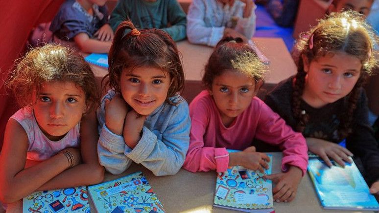 Serangan Israel Terus Mengancam, sekolah TK Dibuka di Jalur Gaza