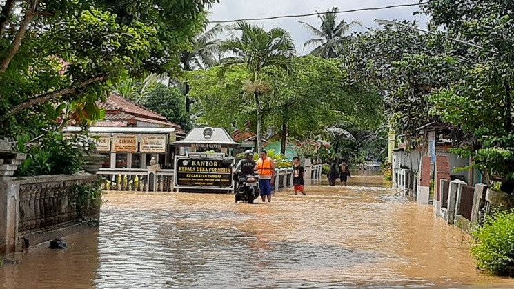 BMKG: Cuaca Ekstrem Berpotensi Terjadi dalam 3 Hari ke depan, Warga Jawa Tengah Waspada