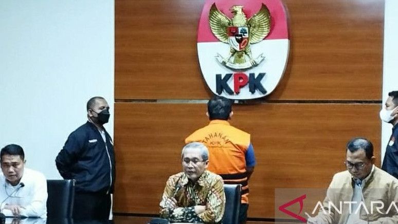 KPK Izinkan Enembe Berobat di Singapura dengan Status Tahanan, Harus Didampingi Petugas KPK