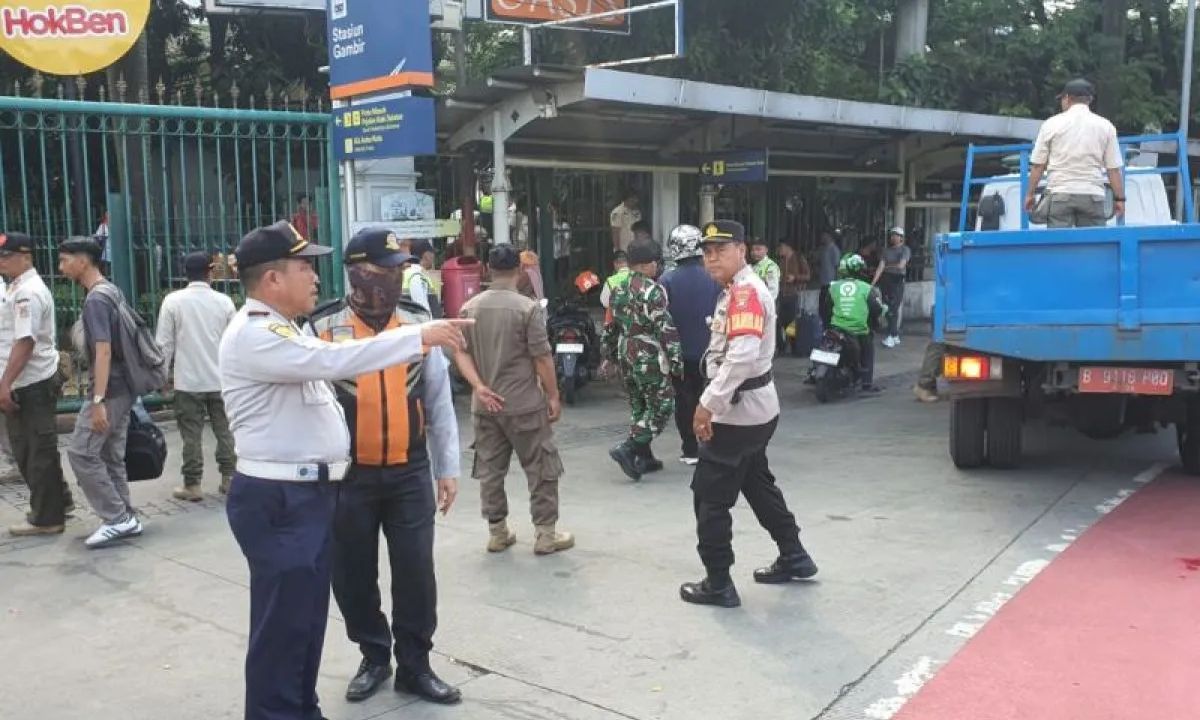 Libur Lebaran, Juru Parkir Liar di Monas Ditertibkan