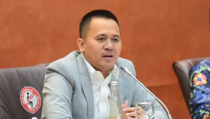 Kecam Selebgram Isa Zega Umrah Pakai Pakaian Perempuan, Legislator PDIP: Penistaan!