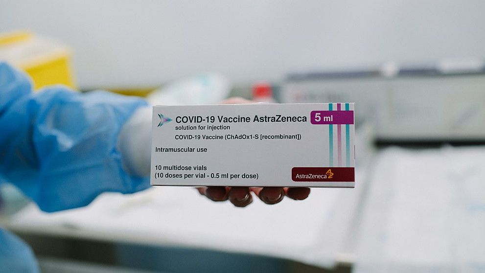 AstraZeneca Cantumkan Risiko Penggumpalan Darah di Label Vaksin