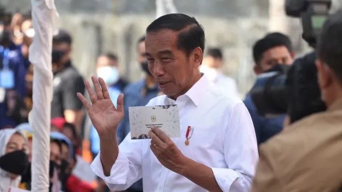 Bantuan Subsidi BBM Hampir Selesai Tersalurkan, Jokowi: Sudah 99,7 Persen