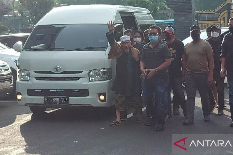 Pimpinan Khilafatul Muslimin Tiba di Polda Metro Jaya, Akan Langsung Jalani Pemeriksaan