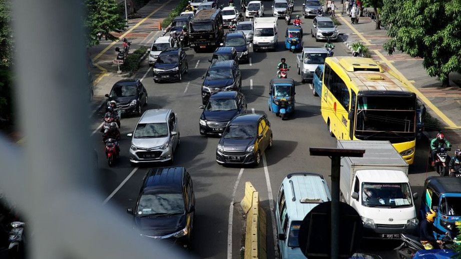 Ada Demo Tolak Omnibus Law, Lalu Lintas Depan Istana Dialihkan