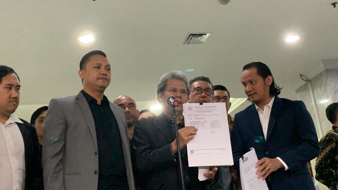 Kubu Ganjar-Mahfud Serahkan Berkas Kesimpulan, Optimis MK Kabulkan Permohonan