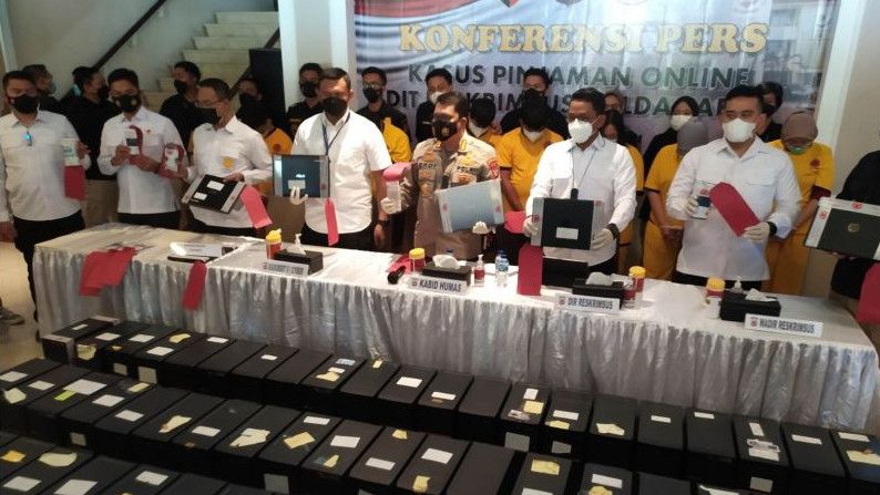 Nasib Pilu Korban Pinjol Ilegal di Bandung: Pinjam Rp5 Juta, Bunganya Rp80 Juta