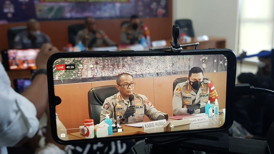Nia Ramadhani dan Ardi Bakrie Tak Hadir Saat Konferensi Pers, Ruhut Sitompul: Pak Polisi Semua Sama di Depan Hukum