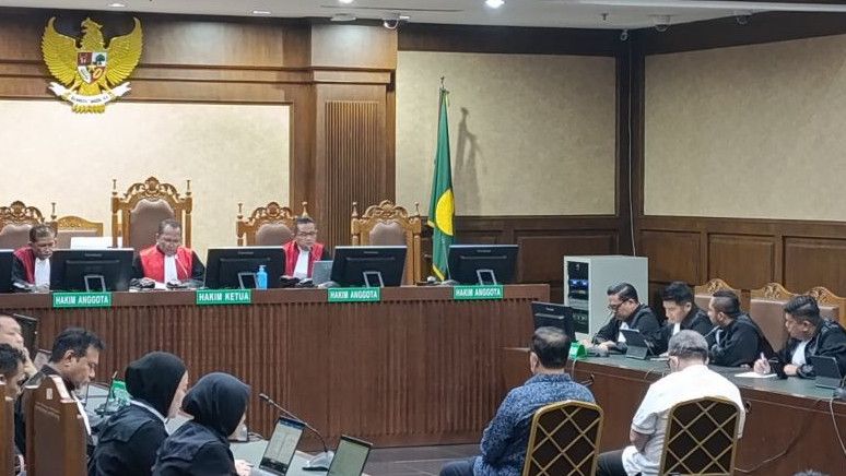 Dua Hakim PN Surabaya yang Bebaskan Ronald Tannur Divonis 7 Tahun Penjara