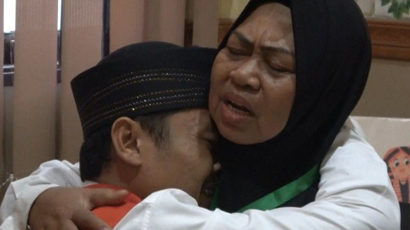 Ibu di Medan Tak Kuasa Penjarakan Anaknya yang Mencuri Perhiasannya Sendiri