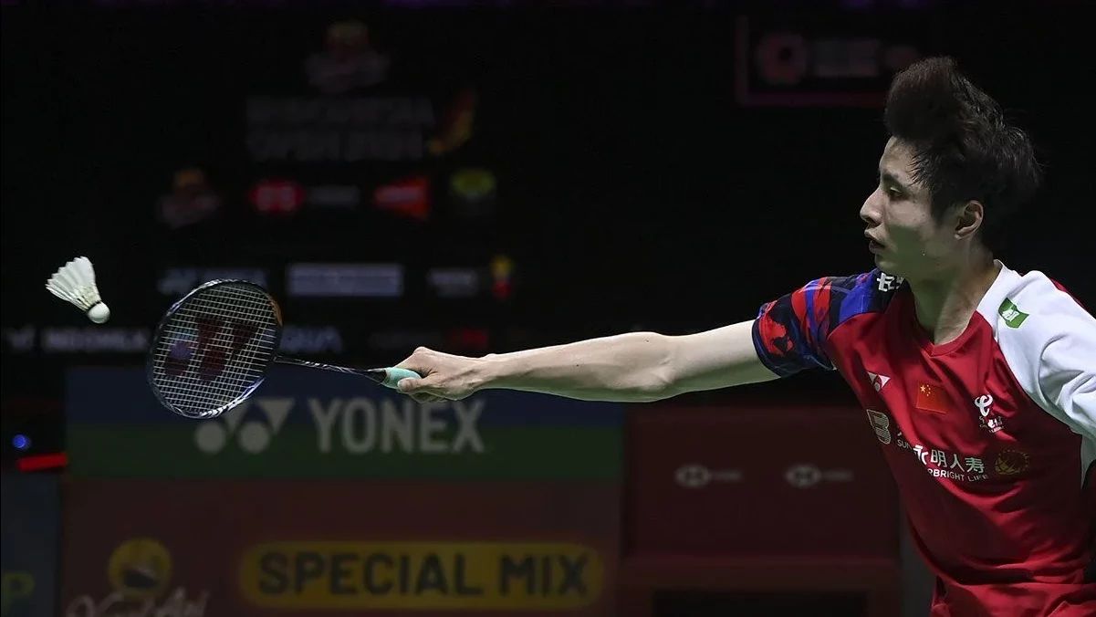 Tunggal Putra China Shi Yu Qi Gulingkan Axelsen dari Peringkat Satu Dunia