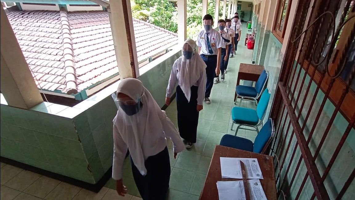 Daftar Sekolah di Jakarta yang Besok Kembali Belajar Tatap Muka Mulai Senin Besok