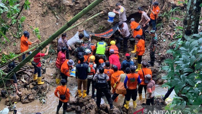 Korban Kecelakaan Bus di Rajapolah Tasikmalaya Ditemukan Tewas Tertimbun Tanah