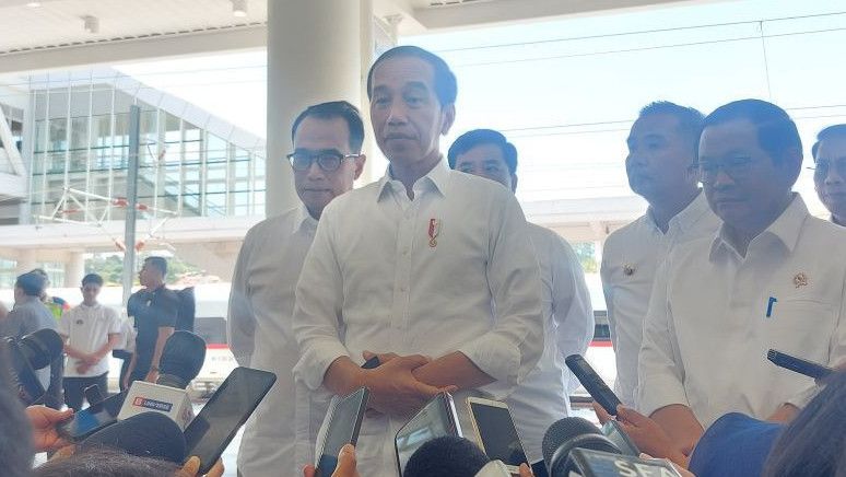 Presiden Jokowi Jajal Kereta Cepat Jakarta-Bandung: Sangat Nyaman dan Inilah Peradaban