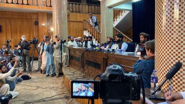 Konferensi Pers Pertama Taliban: Kami Tak Cari Musuh, Ingin Hubungan Baik dengan Negara Lain
