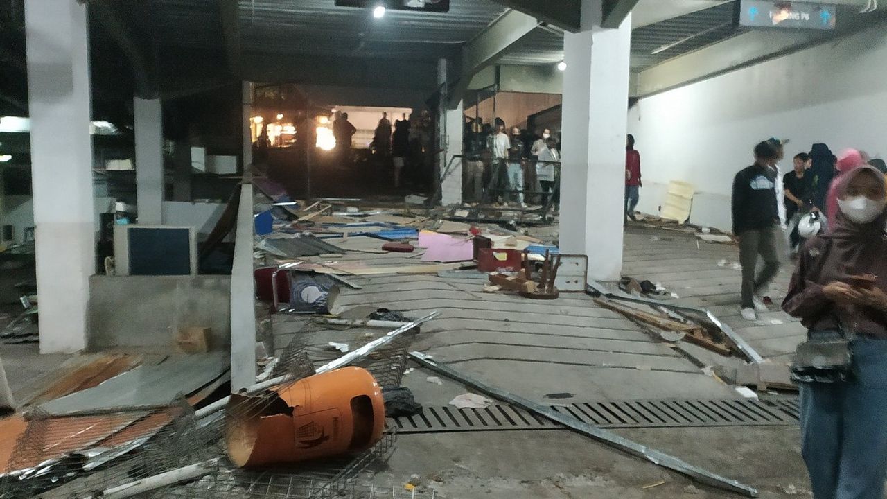 Viral, Detik-detik Kerusuhan di Lippo Plaza Jogja  Akibat Penonton Pertunjukan Musik Membludak