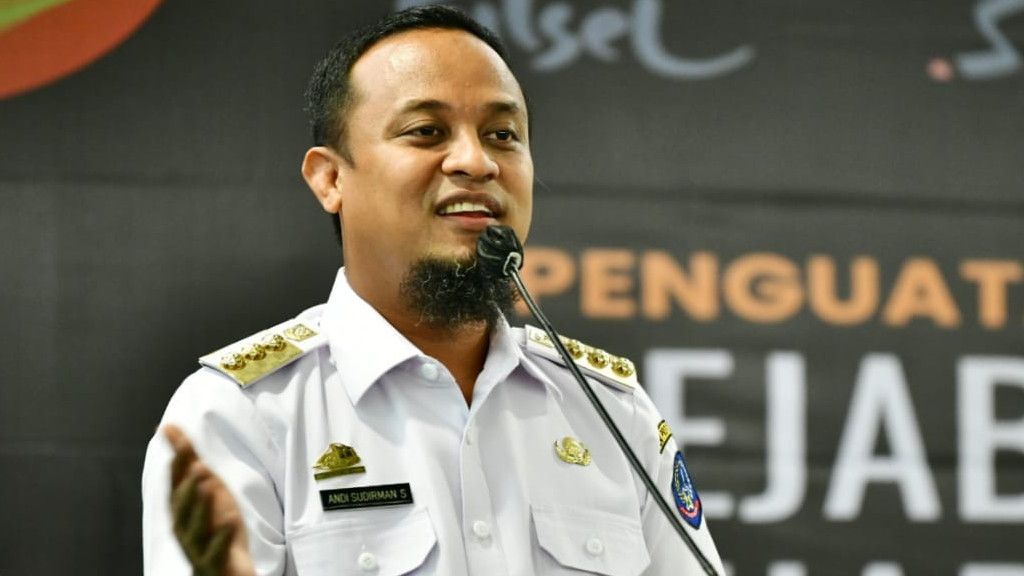 Gubernur Sulsel Sudirman Berharap Masjid An-Nur di Wajo Bawa Berkah ke Masyarakat