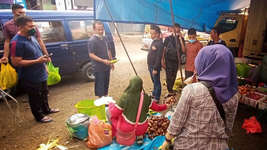 Gubernur Sulsel Sudirman Sulaiman: Biasakan Belanja di Pasar Tradisional Dekat Rumah Kita