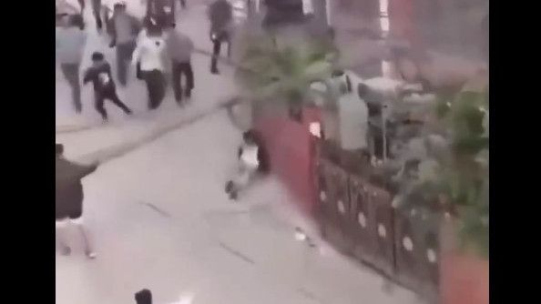 Detik-Detik Menteri Keuangan Nepal Dihajar hingga Ditelanjangi Pedemo, Ngeri