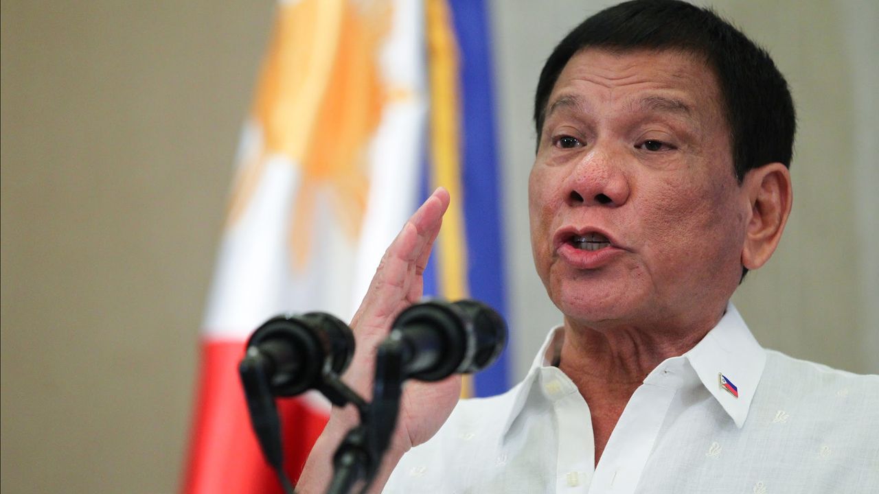 Mengejutkan, Presiden Filipina Duterte Resmi Mundur dari Dunia Politik