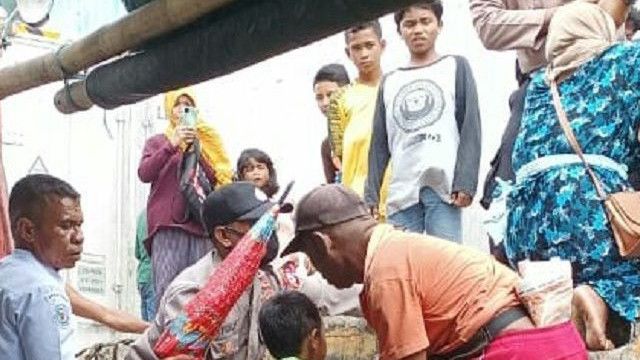 Mesin KM Sinar Ali Rusak Akibat Dihantam Gelombang Tinggi, Tim SAR Evakuasi Puluhan Penumpang