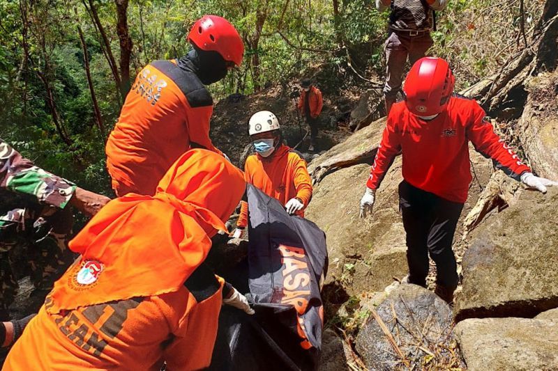 Turut Berduka, Pendaki Bernama Fitrah Ditemukan Tewas di Tebing Gunung Pangkep Sulsel
