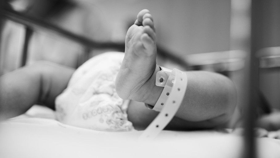 Geger! Warga Pasar Minggu Temukan Bayi di Gerobak Makanan, Polisi Buru Sang Kakak