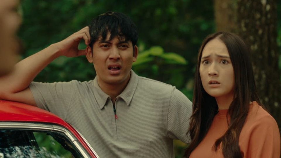 Laura Moane Stres Dialog Pakai Bahasa Sunda di Sunda Emperor