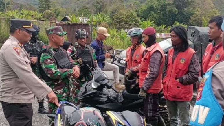 TNI/Polri Razia Gabungan di Kabupaten Puncak Jaya Jelang HUT RI