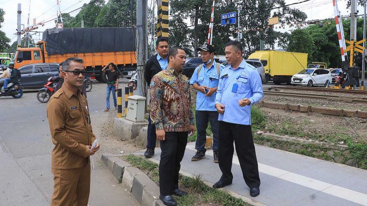 Banyak Pelanggan Terdampak, Wali Kota Tangerang Telfon Dirut PDAM TKR Minta Percepat Perbaikan Pipa Bocor