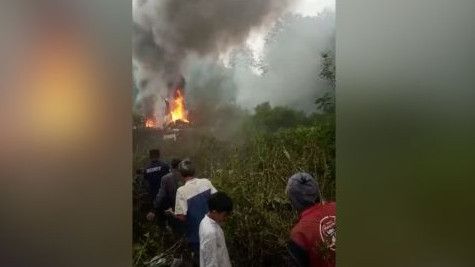 Helipoter Milik TNI AD Jatuh di Perkebunan Teh Bandung,Prajurit Diterjunkan ke Lokasi
