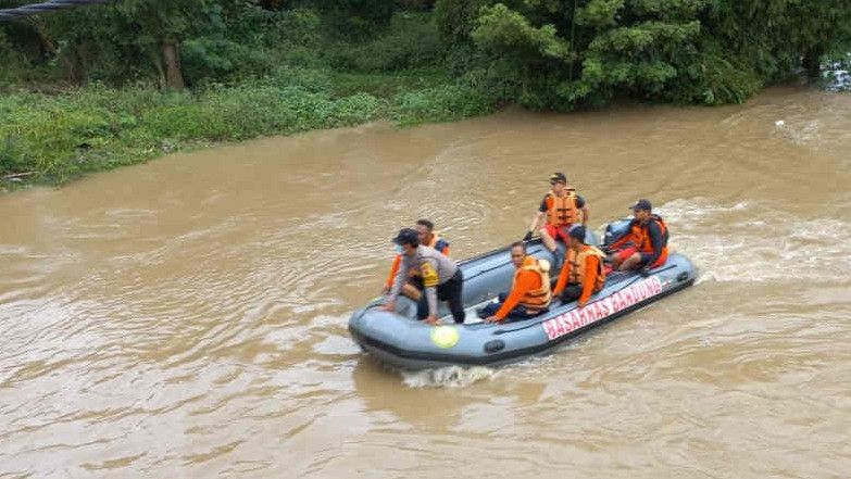 Santri Tenggelam di Sungai Ciwaringin Cirebon, Tim SAR Belum Temukan Korban