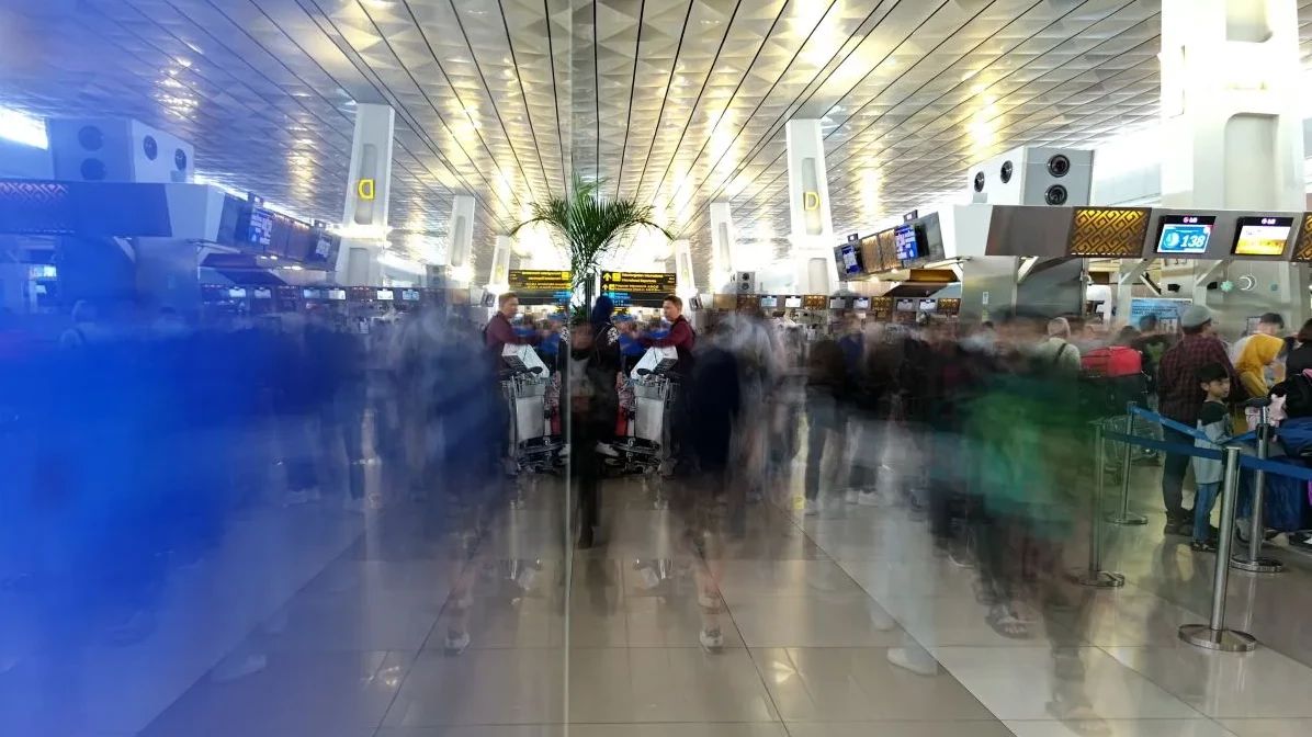 Imbas Erupsi Gunung Lewatobi, 201 Penerbangan dari Soetta Terdampak