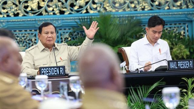 Dekat Gibran, Prabowo Sentil Pejabat Tak Becus Kerja: Yang Tidak Mampu Saya Pecat